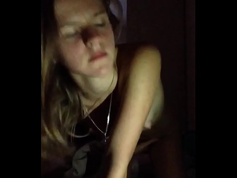 ❤️ Meitene masturbē un cums ❤️❌ Seks video pie mums